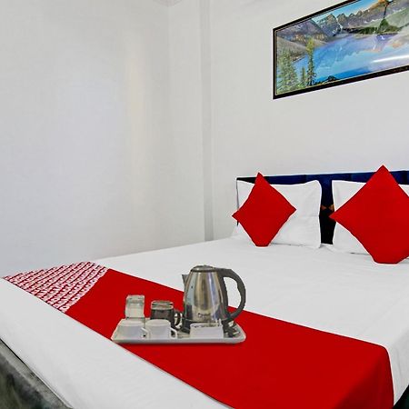 Hotel O Chaudhary Villa Új-Delhi Kültér fotó