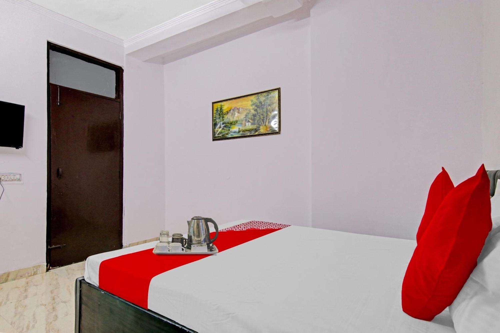 Hotel O Chaudhary Villa Új-Delhi Kültér fotó